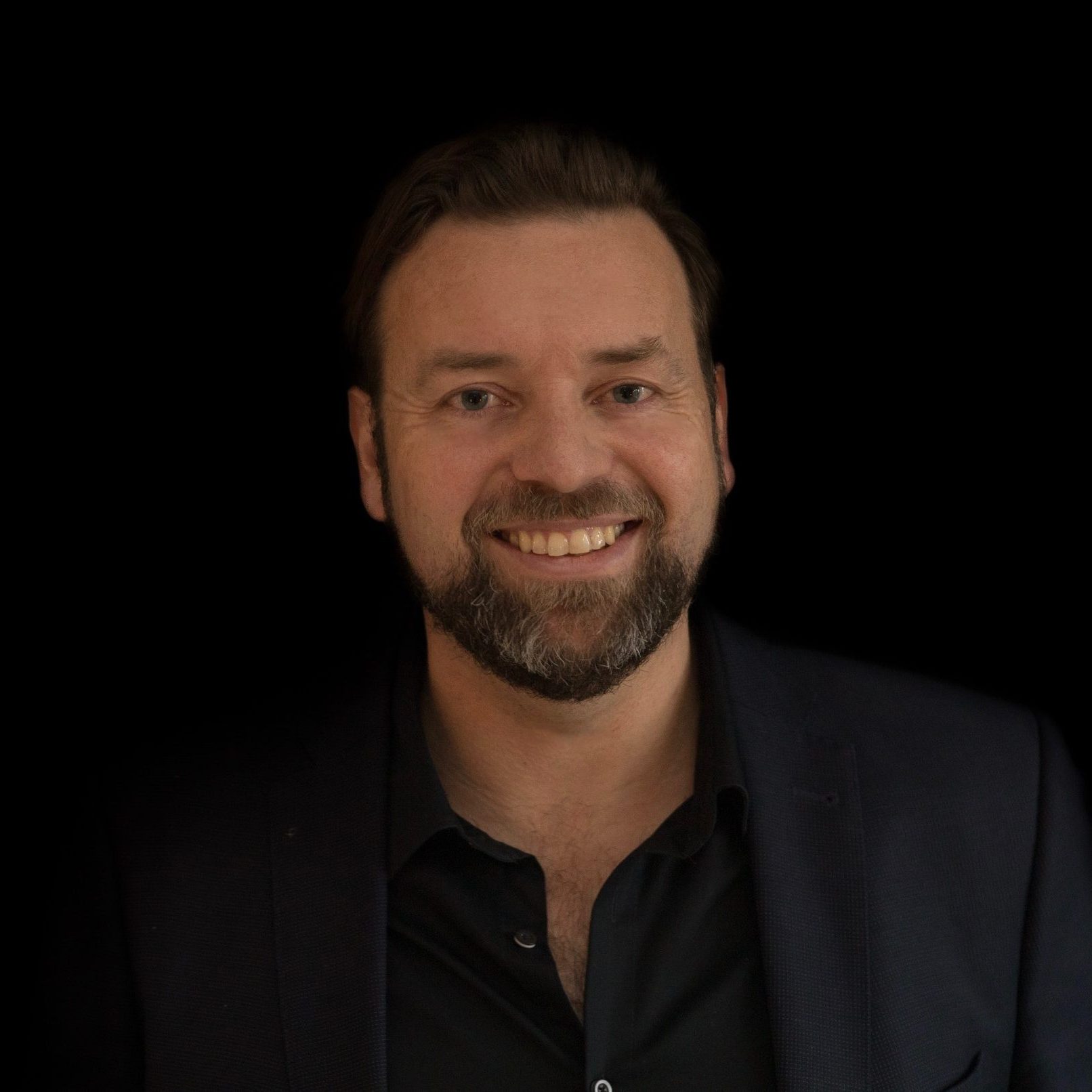Mr. Gijs de Hosson Mr. Gijs de Hosson